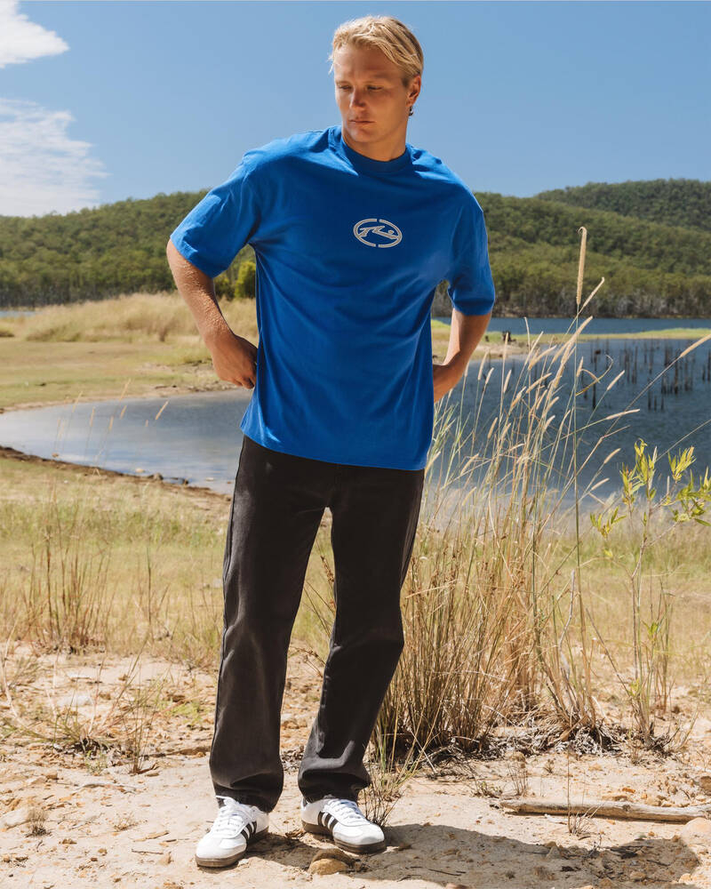 Retro Oval Techwear Font Surf  - Streetwear Brand Fonts recensie en prijs